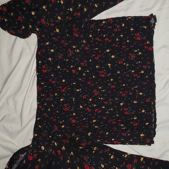 Crop Top - Picture 1 of 5